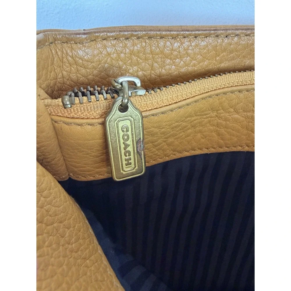 Vintage Coach Sonoma Pocket Zip 4924 Mustard Yellow Leather Crossbody USA Read
